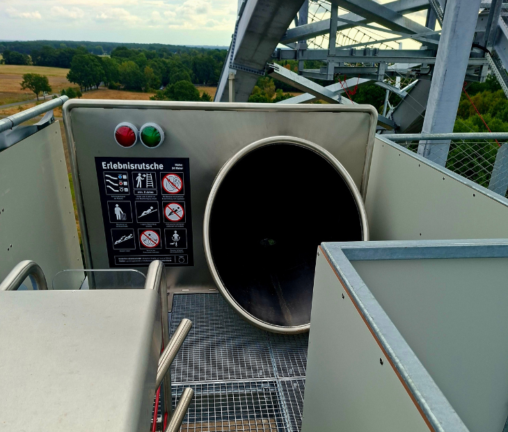 Die Mega-Rutsche ist eins von vielen Highlights am Eventbogen SkyLoop