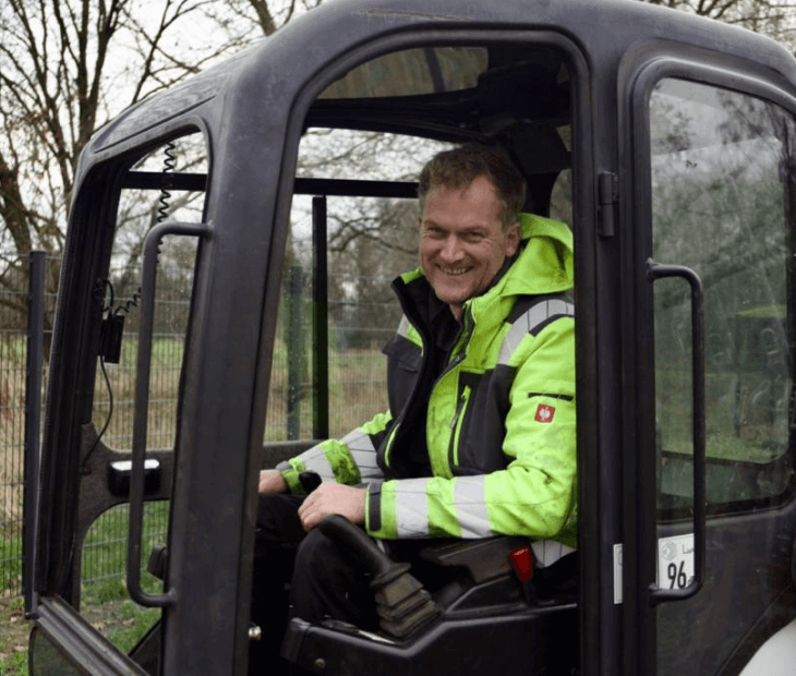 Baggerarbeiten auf der SkyLoop-Baustelle in Mardorf � Start der ersten Bauphase